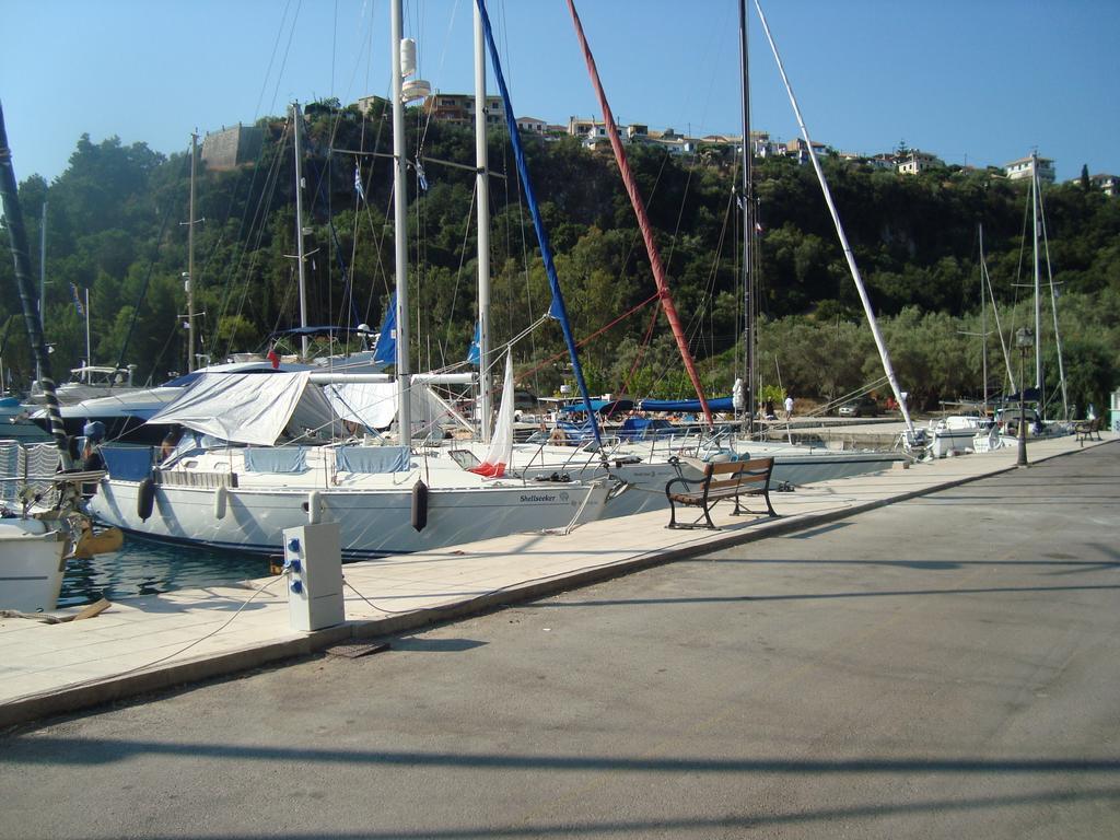 Meganisi Blue Apartment Spartokhórion Kamer foto